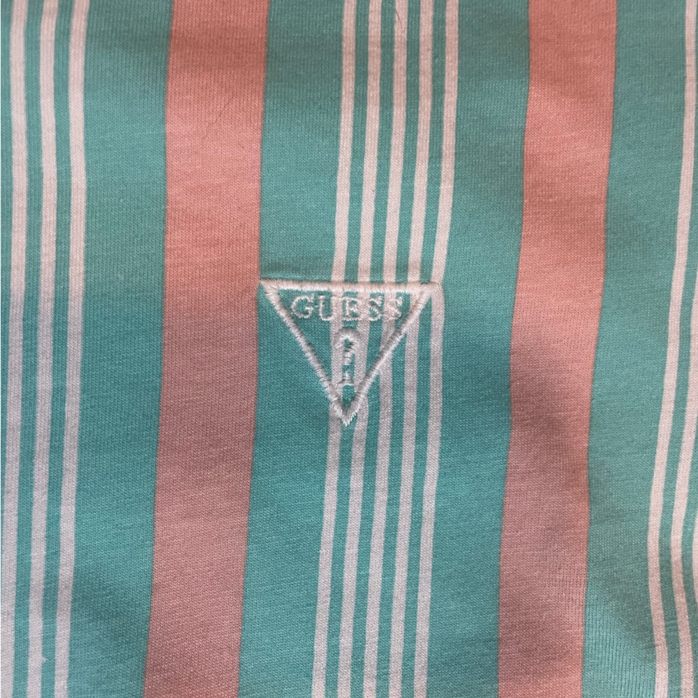 Men’s Guess T-shirt - Picture 3 of 4
